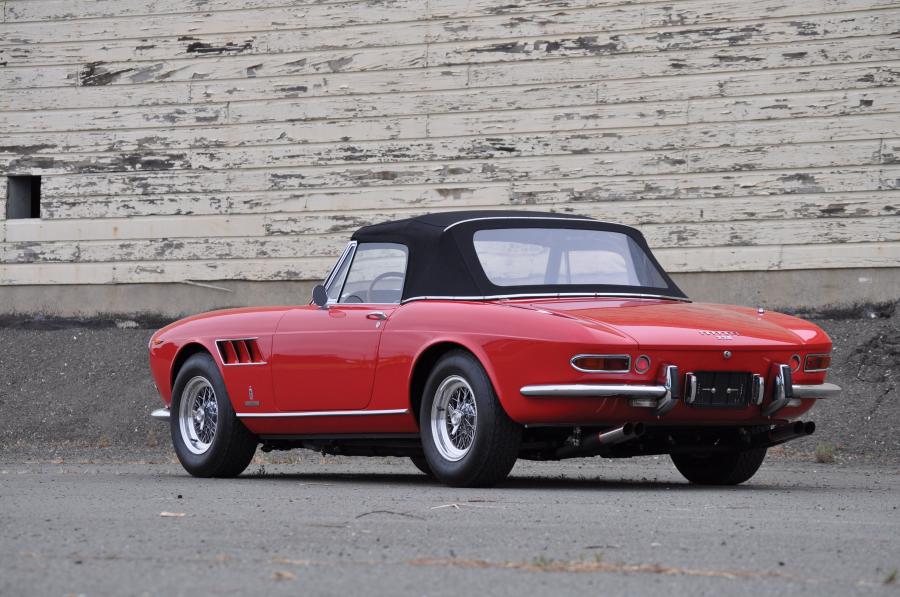  Ferrari 275 GTS 1965 года  (фото 7 из 20)